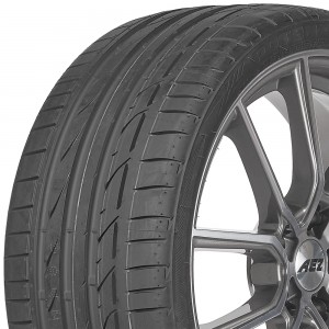 opona letnia do samochodów osobowych Bridgestone TURANZA S001 w rozmiarze 255/40R18 99Y - wycinek