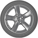 opona osobowa Pirelli P7 CINTURATO w rozmiarze 245/45R18 z indeksem nośności 100 i prędkości Y - widok z profilu