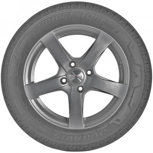 opona dostawcza Bridgestone DURAVIS R660 w rozmiarze 205/75R16 z indeksem nośności 110 i prędkości R - widok z profilu