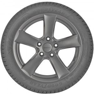 opona osobowa Goodyear ULTRAGRIP PERFORMANCE+ w rozmiarze 235/55R19 z indeksem nośności 105 i prędkości H - widok z profilu