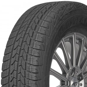 opona dostawcza zimowa Goodyear Ultragrip Cargo w rozmiarze 215/70R15 z indeksem nośności 109 i prędkości S - wycinek