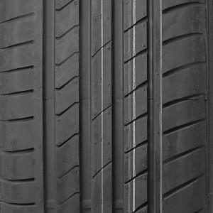 opona do samochodów osobowych Dunlop SP SPORT BLURESPONSE w rozmiarze 225/55R16 95V - widok bieżnika