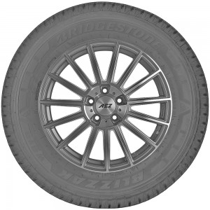 opona dostawcza Bridgestone BLIZZAK W810 w rozmiarze 215/75R16 z indeksem nośności 116 i prędkości R