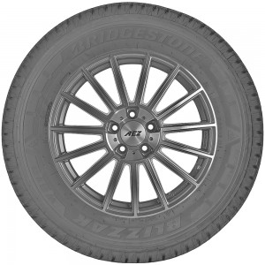 opona dostawcza zimowa Bridgestone BLIZZAK W810 w rozmiarze 225/65R16 z indeksem nośności 112 i prędkości R - widok z profilu