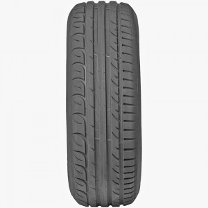 opona samochodowa Kormoran ULTRA HIGH PERFORMANCE w rozmiarze 215/45R17 z indeksem nośności 87 i prędkości W - widok z przodu